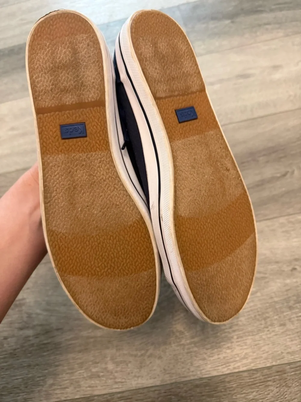 KEDS Navy Blue Sneakers with blue Laces. Size 9 - Picture 4 of 10